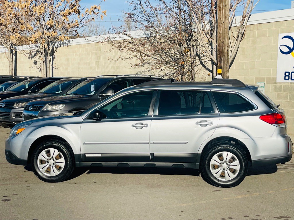2012 Subaru Outback Image 8