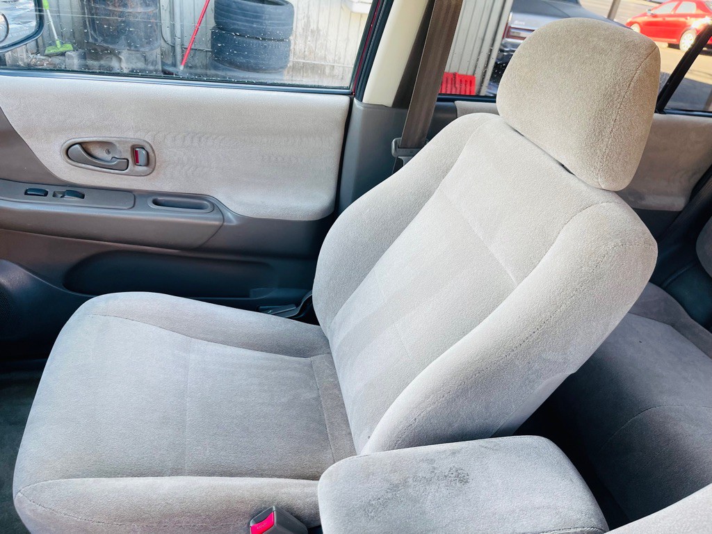 2000 Mitsubishi Montero Image 11