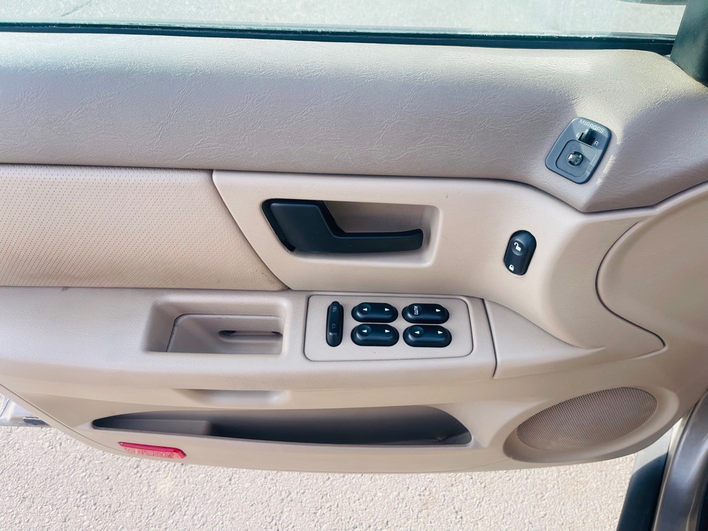 2003 Ford Taurus Image 9