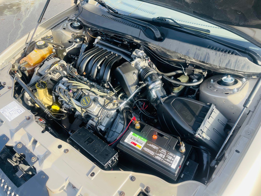 2003 Ford Taurus Image 25