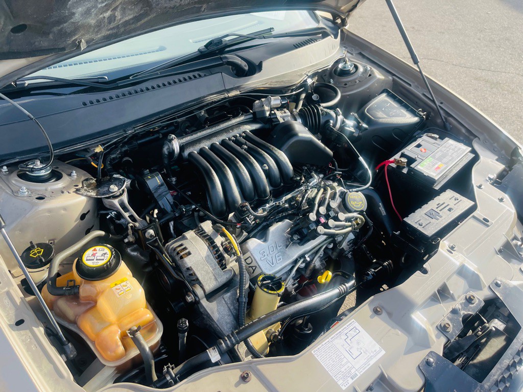 2003 Ford Taurus Image 26