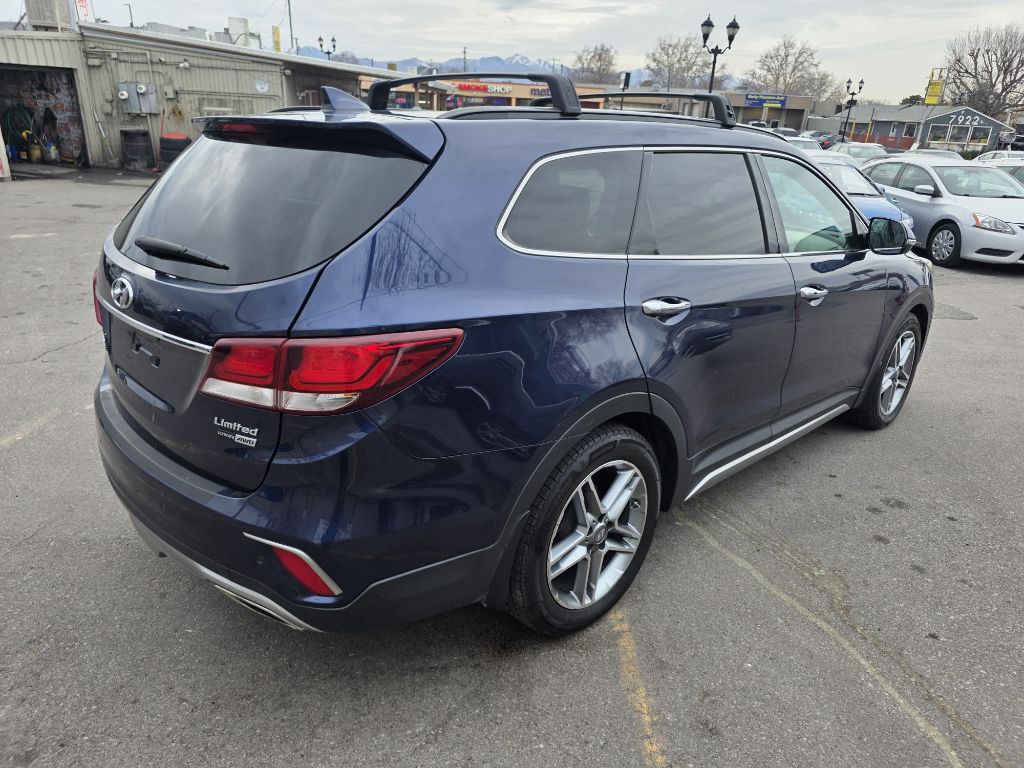 2017 Hyundai Santa Fe Image 5