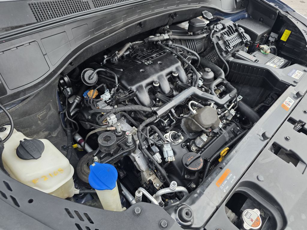 2017 Hyundai Santa Fe Image 32