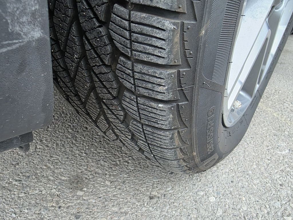 2017 Hyundai Santa Fe Image 34