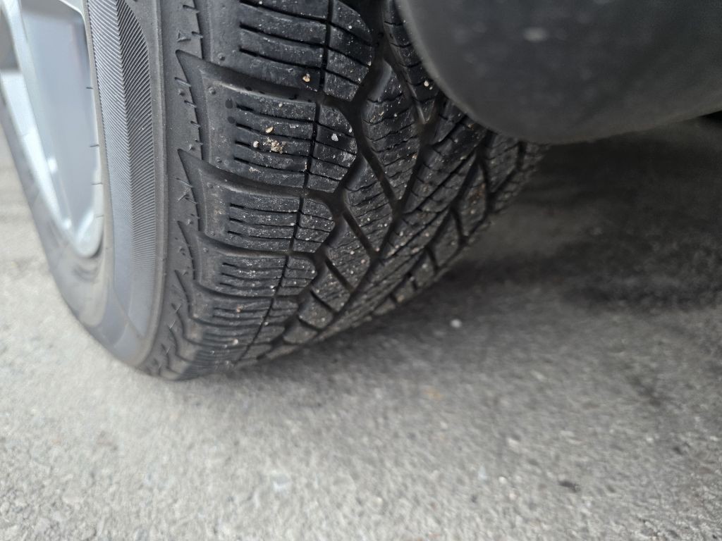 2017 Hyundai Santa Fe Image 37