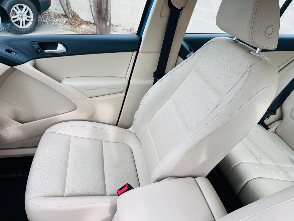 2017 Volkswagen Tiguan Image 11