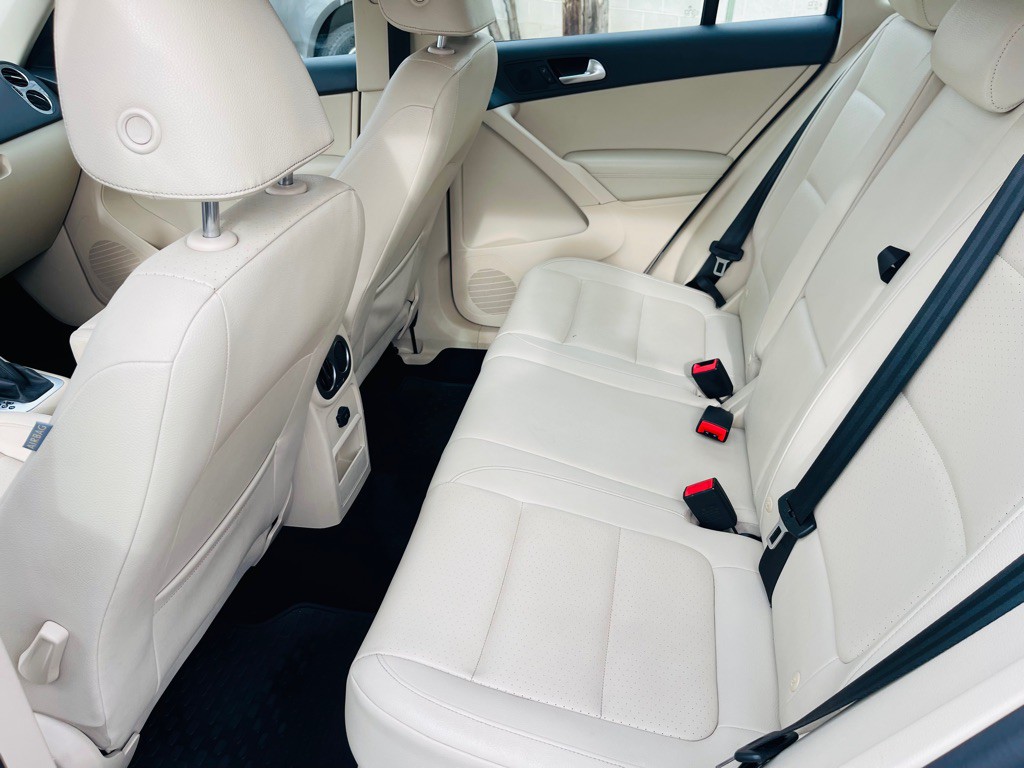 2017 Volkswagen Tiguan Image 18