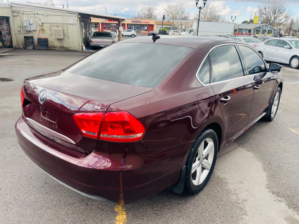 2013 Volkswagen Passat Image 5