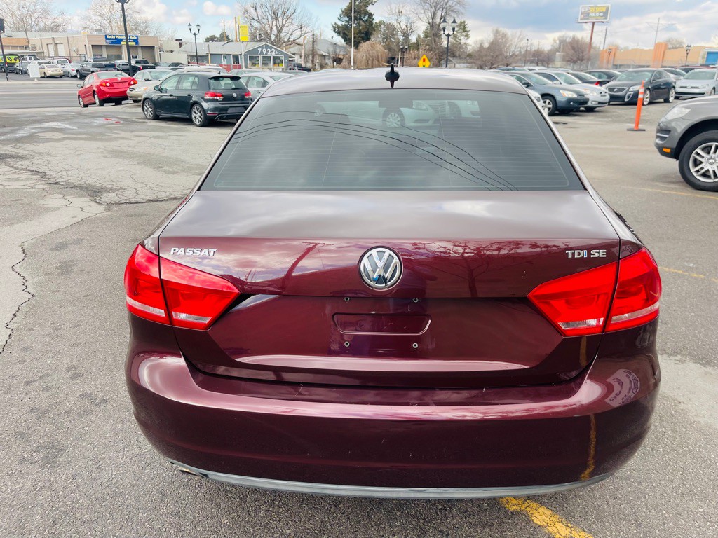 2013 Volkswagen Passat Image 6