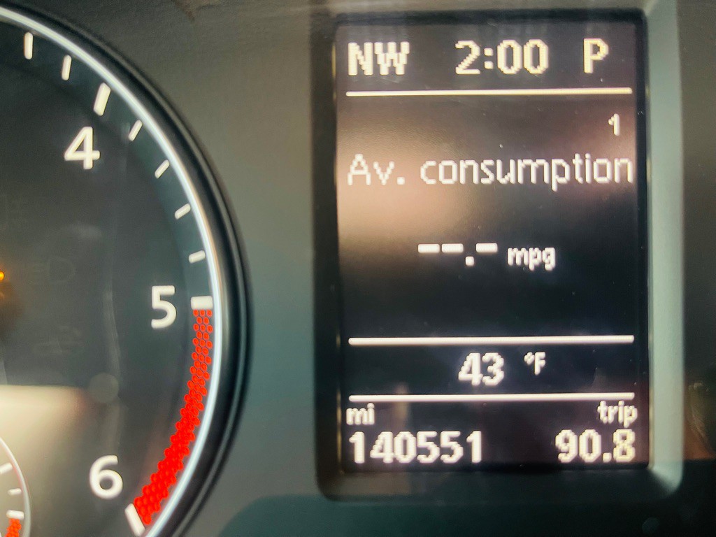 2013 Volkswagen Passat Image 12