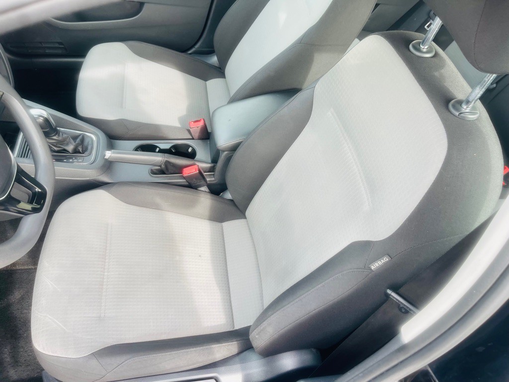 2017 Volkswagen Jetta Image 10