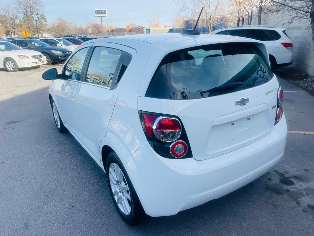 2015 Chevrolet Sonic Image 7