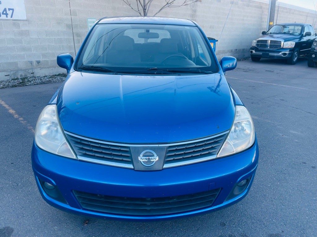 2008 Nissan Versa Image 2