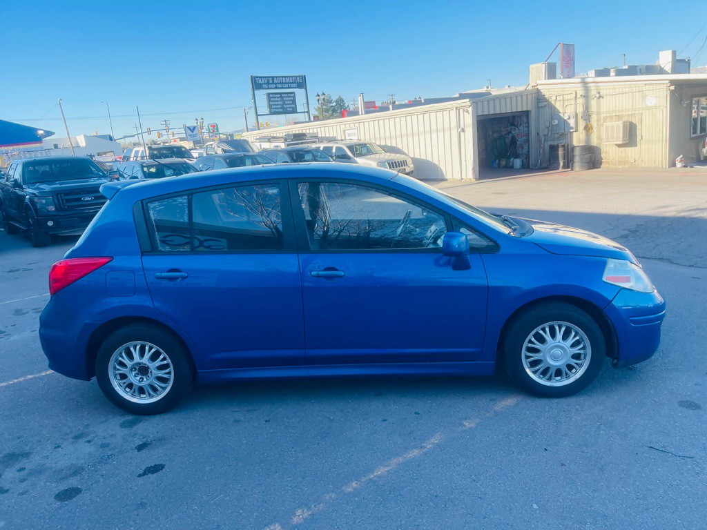 2008 Nissan Versa Image 4