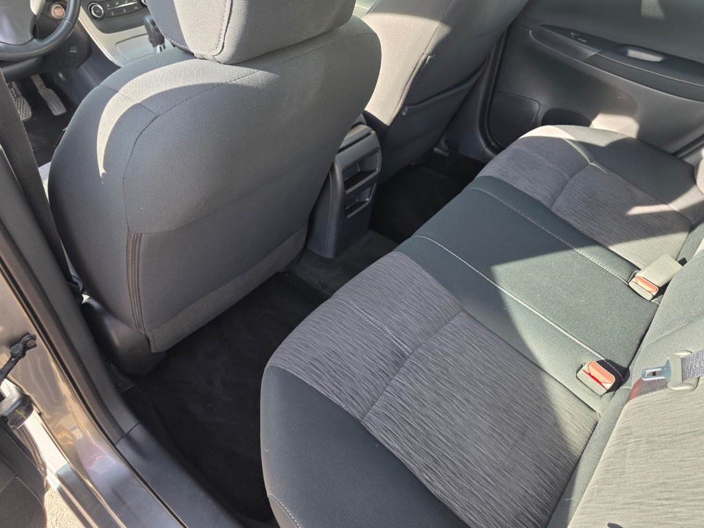 2015 Nissan Sentra Image 23