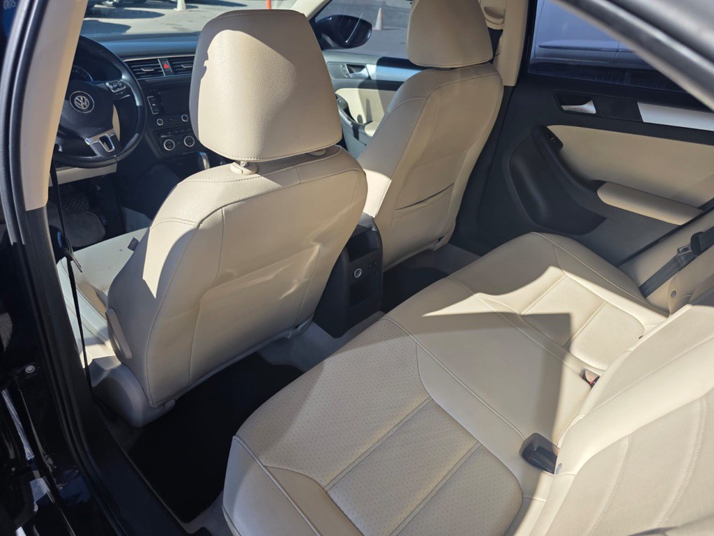 2013 Volkswagen Jetta Image 21