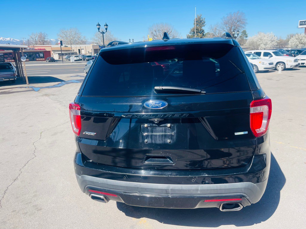 2016 Ford Explorer Image 6