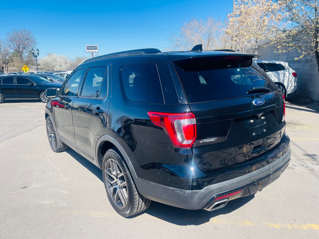 2016 Ford Explorer Image 7