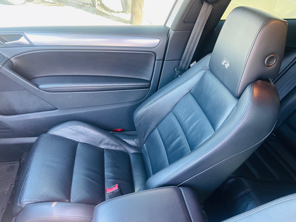 2012 Volkswagen Golf Image 11