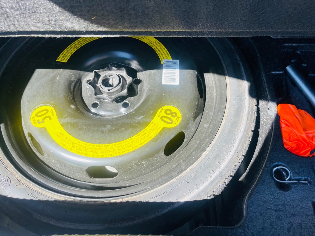 2012 Volkswagen Golf Image 19