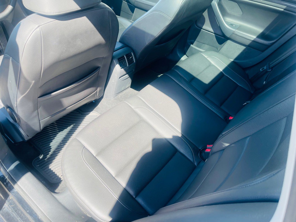 2012 Volkswagen Jetta Image 17