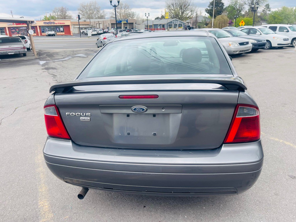 2007 Ford Focus Image 6