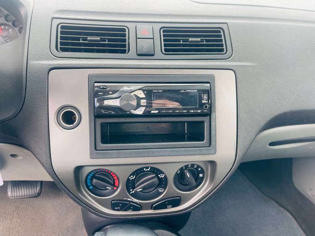 2007 Ford Focus Image 14