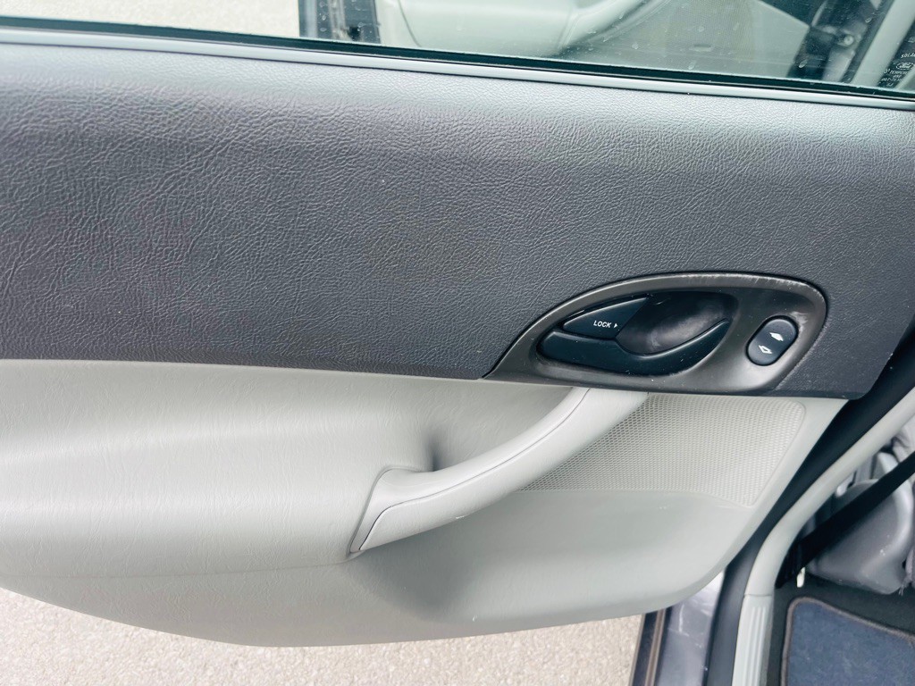 2007 Ford Focus Image 15