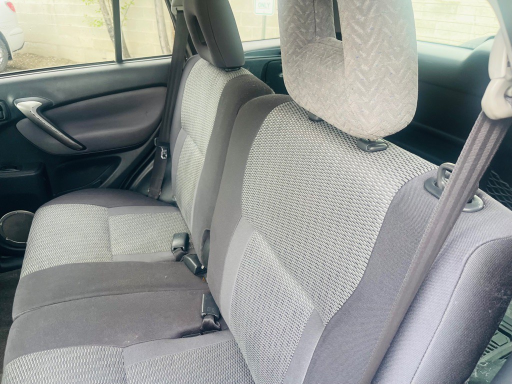 2004 Toyota Rav4 Image 16