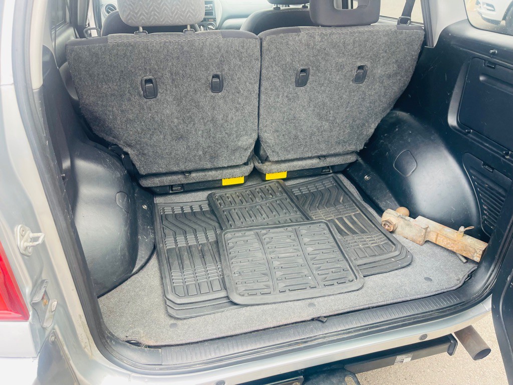 2004 Toyota Rav4 Image 18