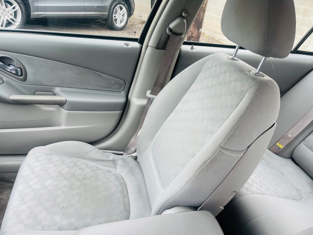 2005 Chevrolet Malibu Image 11