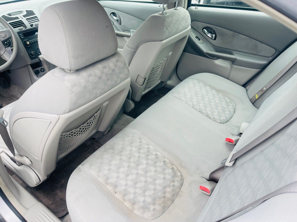 2005 Chevrolet Malibu Image 17