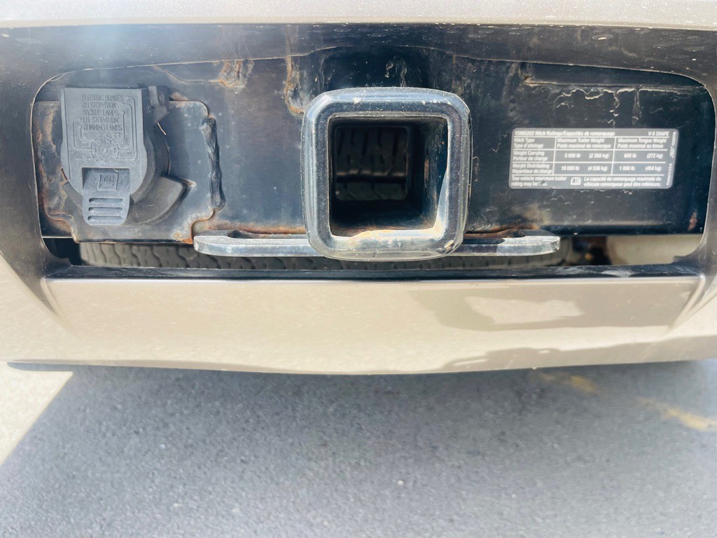 2011 Chevrolet Suburban Image 7