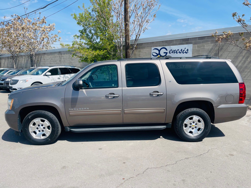 2011 Chevrolet Suburban Image 9