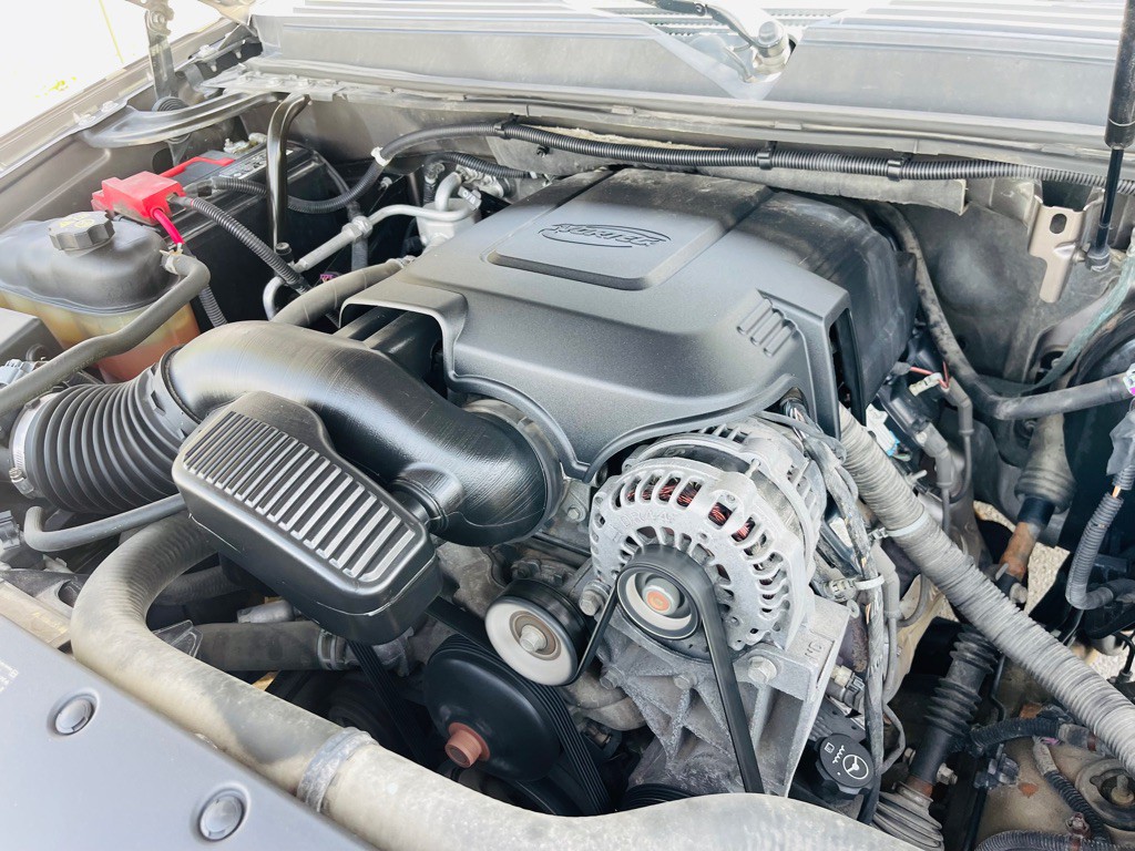 2011 Chevrolet Suburban Image 31