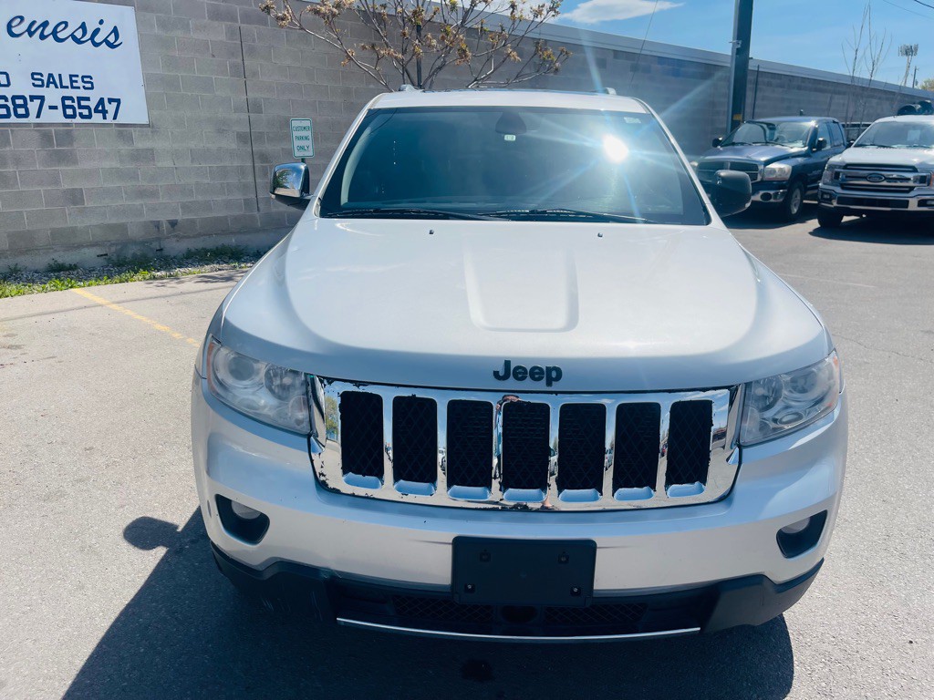2012 Jeep Grand Cherokee Image 2