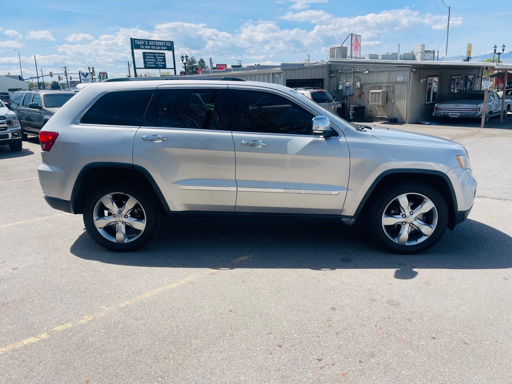 2012 Jeep Grand Cherokee Image 4