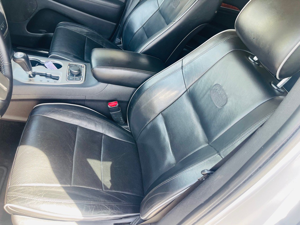 2012 Jeep Grand Cherokee Image 12