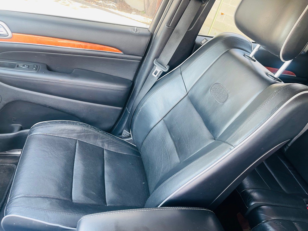 2012 Jeep Grand Cherokee Image 13