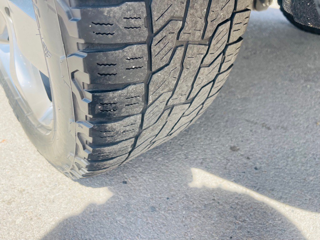 2012 Jeep Grand Cherokee Image 28