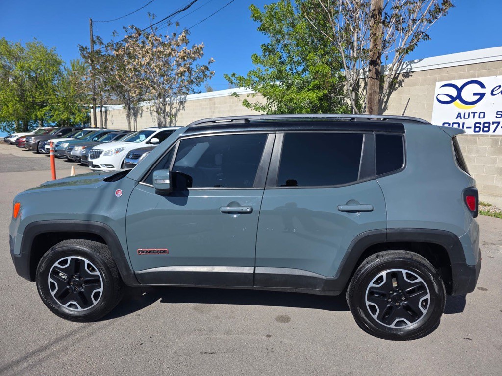 2015 Jeep Renegade Image 8