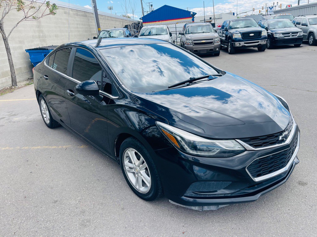 2017 Chevrolet Cruze Image 3