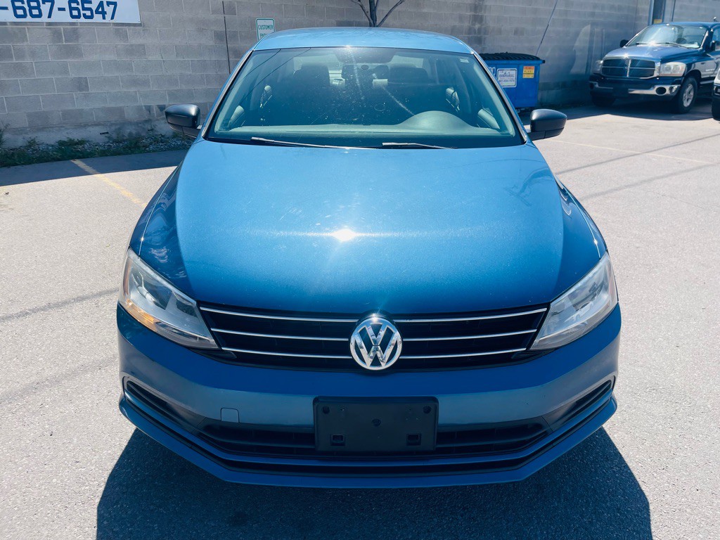 2016 Volkswagen Jetta Image 2