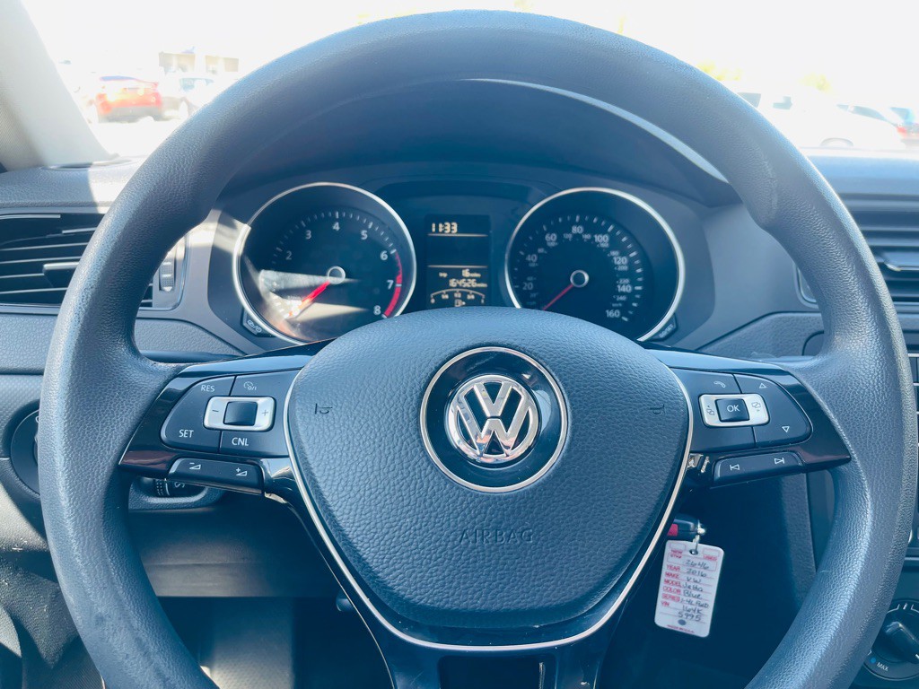 2016 Volkswagen Jetta Image 12