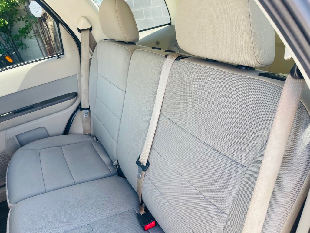 2012 Ford Escape Image 16