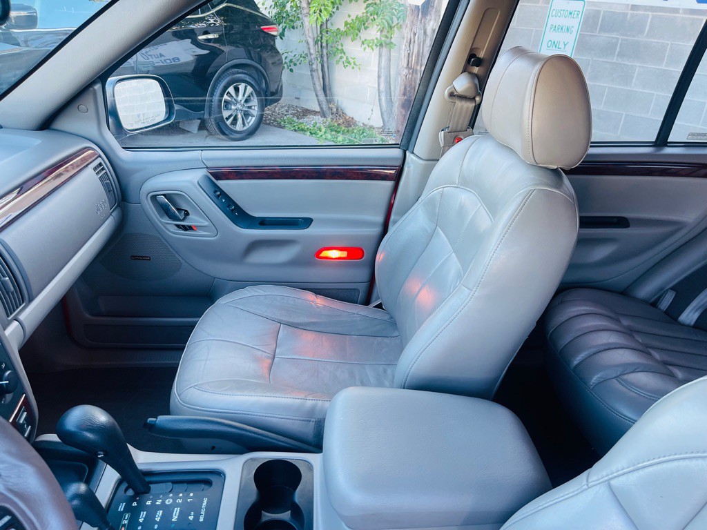 2000 Jeep Grand Cherokee Image 11