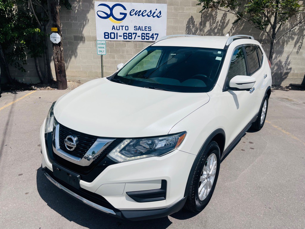 2017 Nissan Rogue Image 1