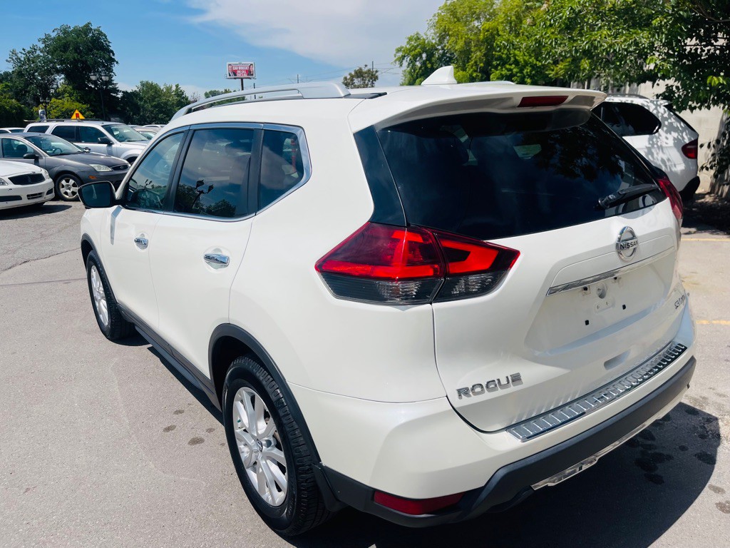 2017 Nissan Rogue Image 7