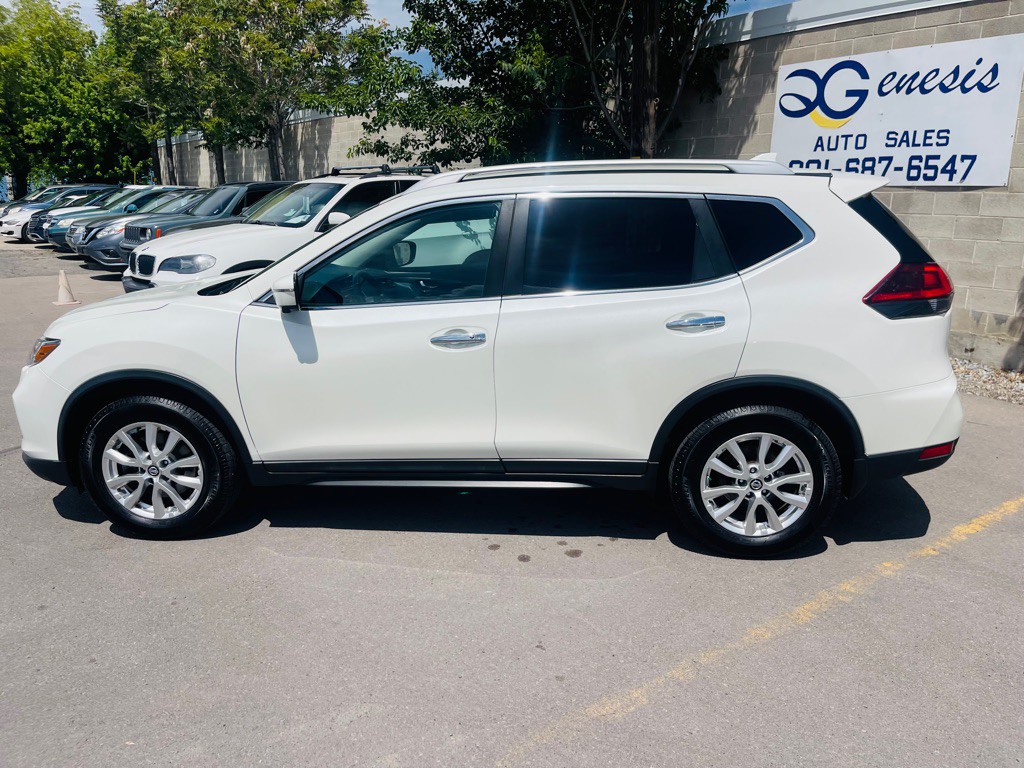 2017 Nissan Rogue Image 8
