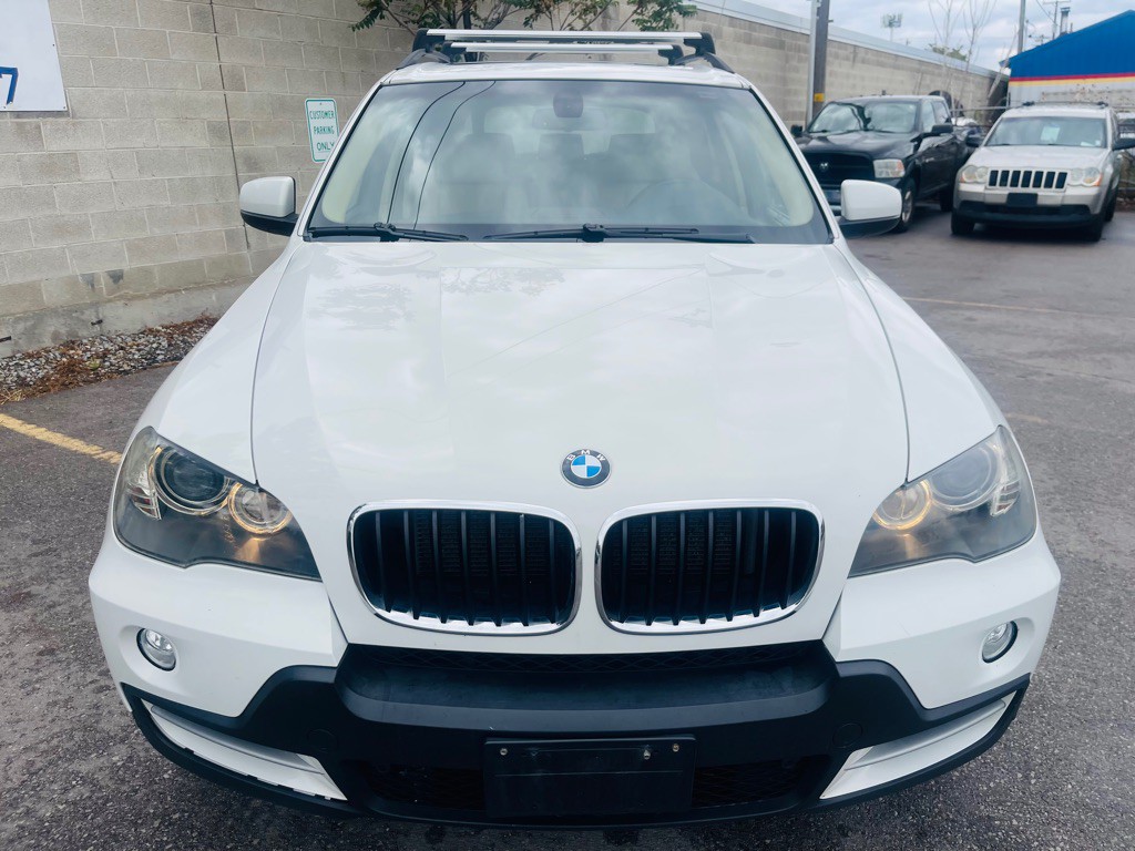 2008 BMW X5 Image 2